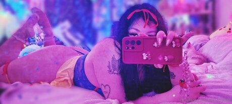 lesbians onlyfans erotic print