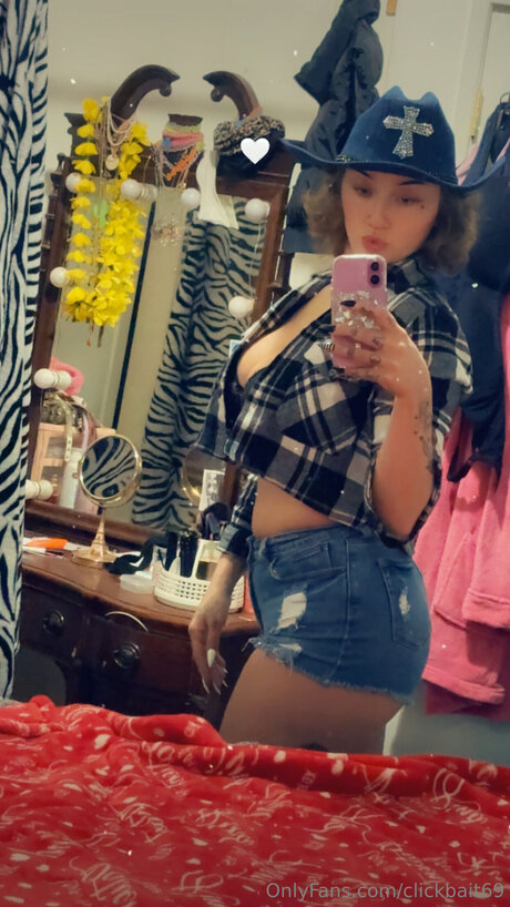 Clickbait69 only fans photos