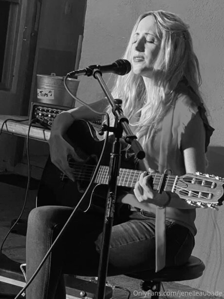 Jenelleaubade onlyfans leak