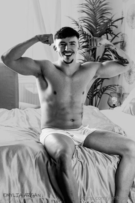 Yeribluexx porn onlyfans