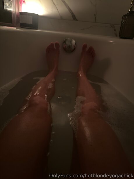 Hotblondeyogachick leaked onlyfans naked