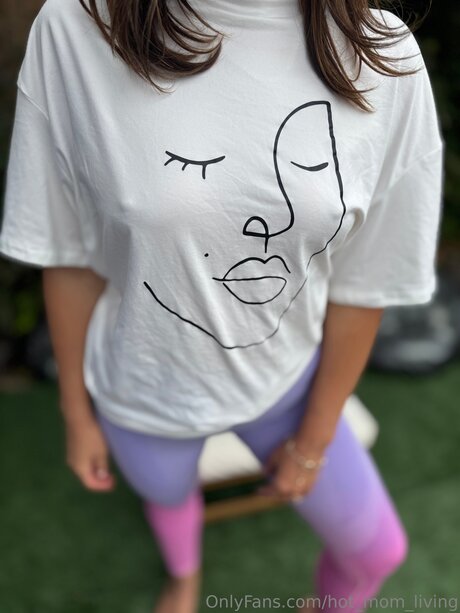 Hot Mom Living onlyfans lean