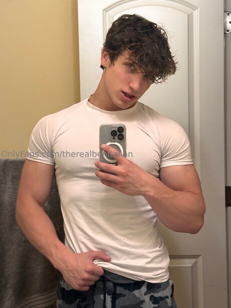 Therealbenitalian onlyfans strip