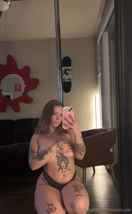 Pamelamuse onlyfans model