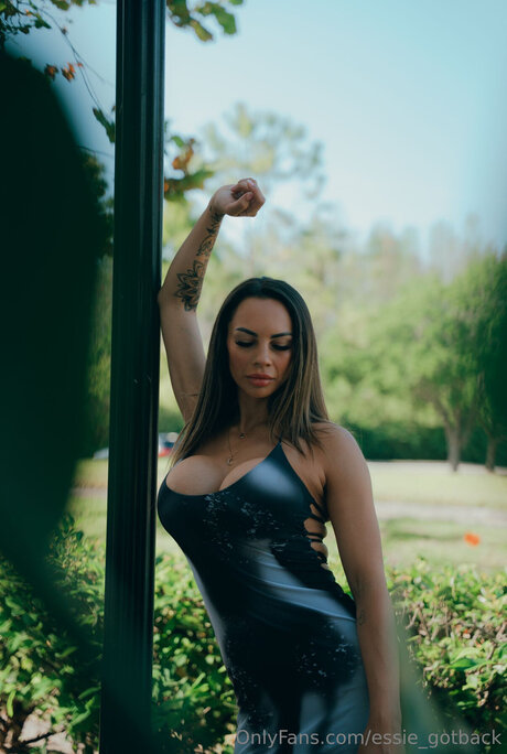 Essie Gotback porn leaked onlyfans