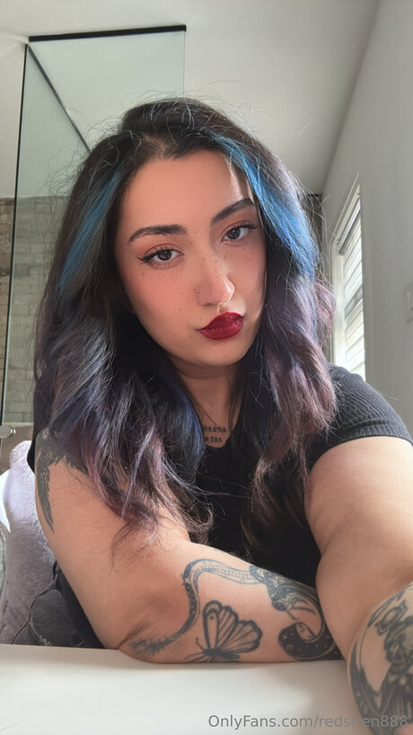 Vallariavixenn onlyfans leaked.