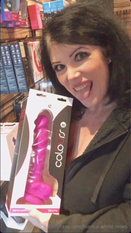 Bianca White Roses only fans porn
