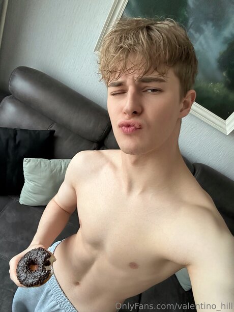 Valentino Hill nude leak onlyfans