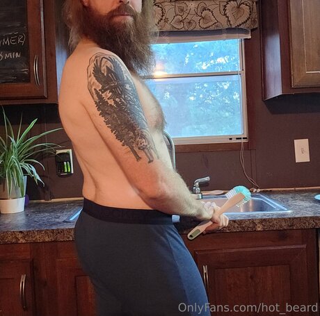 Hot Beard onlyfans nude