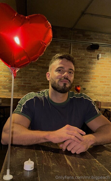 Mr Bigpeach leaked onlyfans