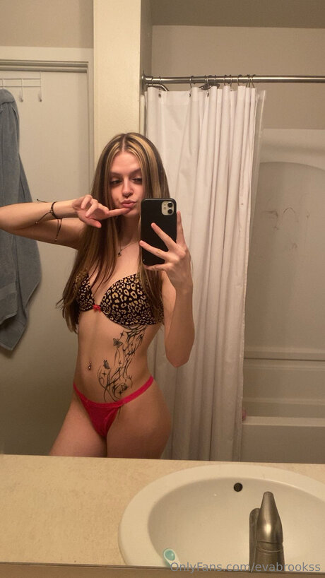 Evabrookss onlyfans leaks nude