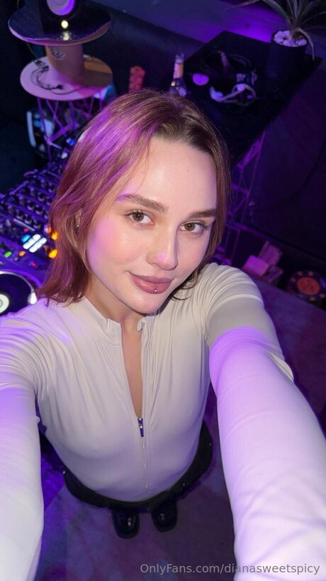 Dianasweetspicy boobs onlyfans