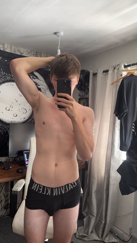 Thebeeb0i onlyfans leaked photos