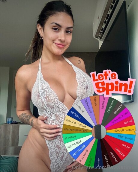 Favvlatinna strip onlyfans