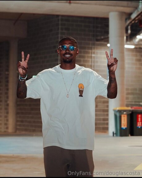 Douglascosta desnuda onlyfans