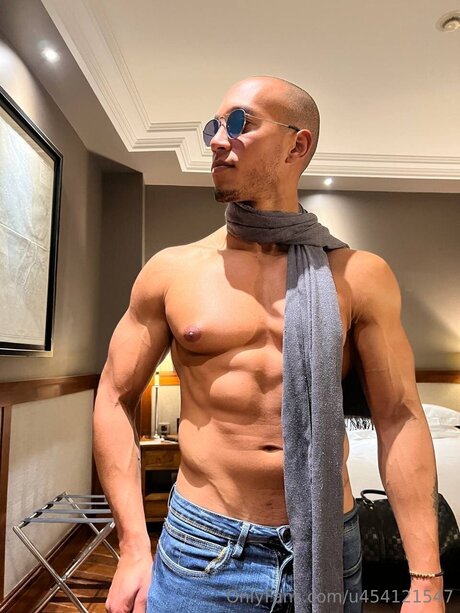 Dwayne Johnson Jr en onlyfans