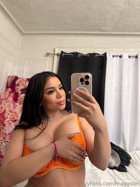 Loveelunaaa naked on onlyfans