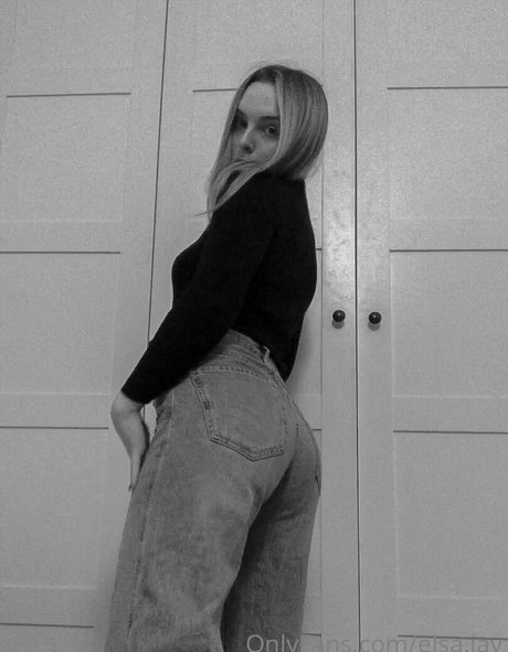 Elsa Jay sex onlyfans