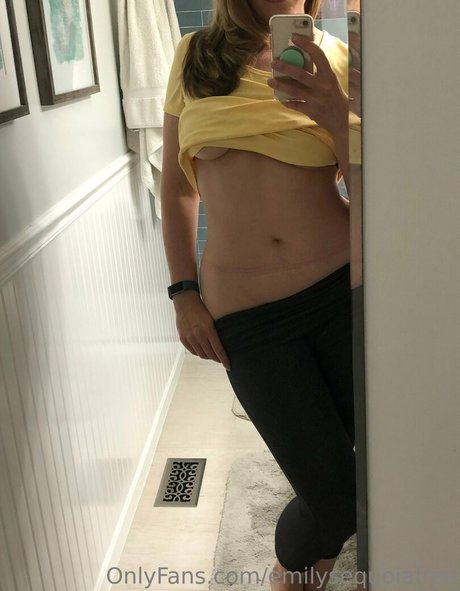 emilysequoiafree onlyfans pics leaked