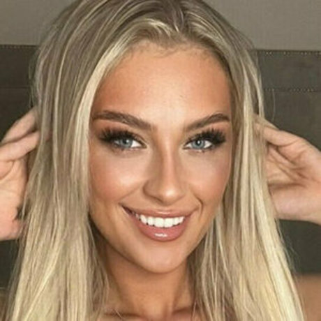 loveskyexo onlyfans pic