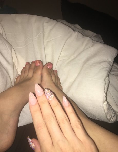 chanelsantini nudes only fans