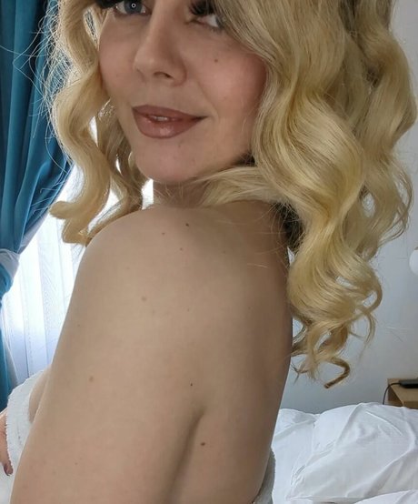 Aurora Indica nude onlyfans leak