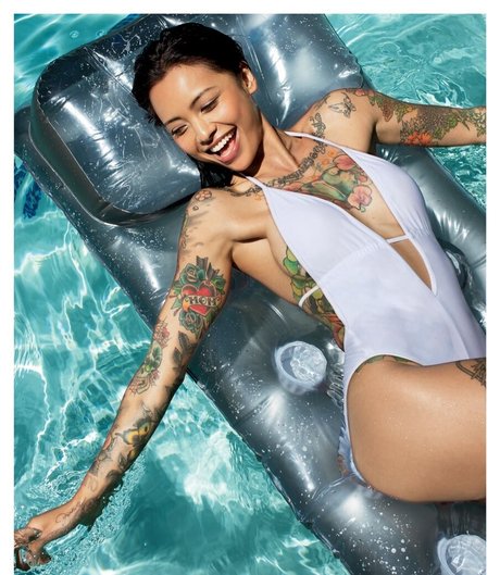 Levy Tran leaks only fans