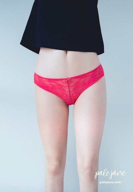 Pale Jane onlyfans model