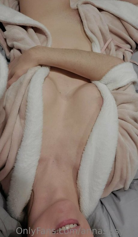 annasissyplz onlyfans leak nudes
