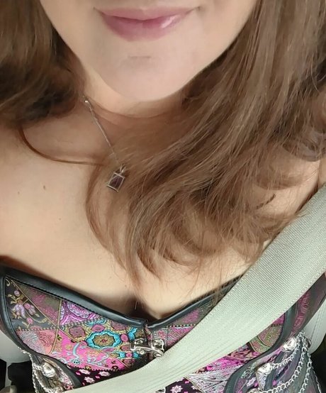 Geekymom Jess nudes only fans