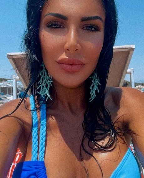 Ginia 900 onlyfans nude