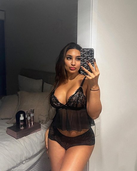 simmykk onlyfans topless