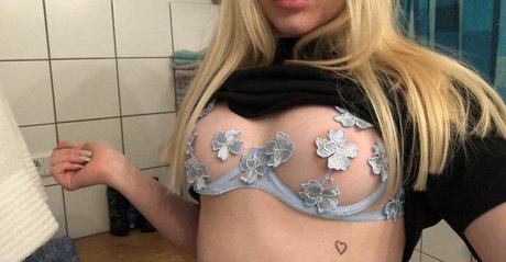 Sweetestmaria only fans naked