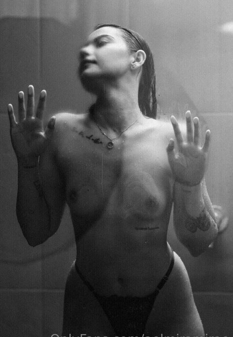 aelmiramirae onlyfans boobs