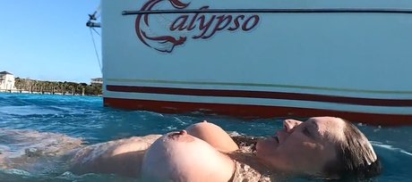 Lazy Gecko Sailing sex onlyfans