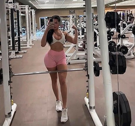 Monabutnotlisa nude on onlyfans