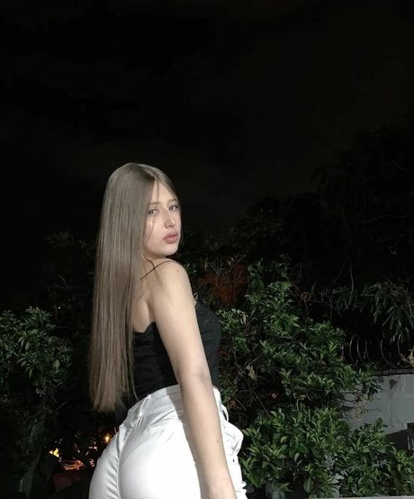 abwwly_ nude only fans