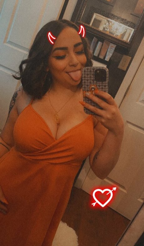 Alicia GPTV only fans pic