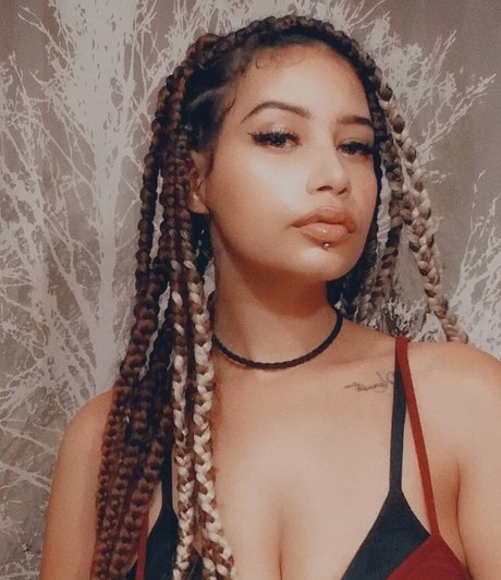 Yayacharms onlyfans page