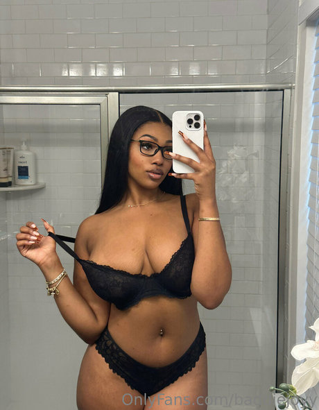 baddiejoyy onlyfans nudes leaks