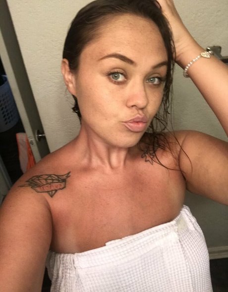 nicolette xx nude only fans leaks