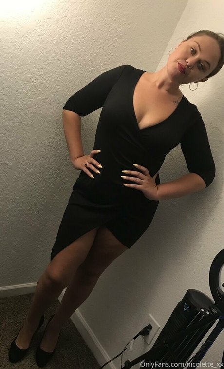 nicolette xx onlyfans model images