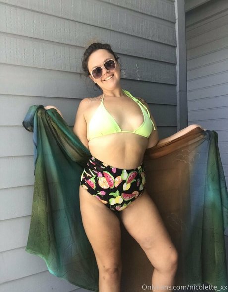 nicolette xx onlyfans tits