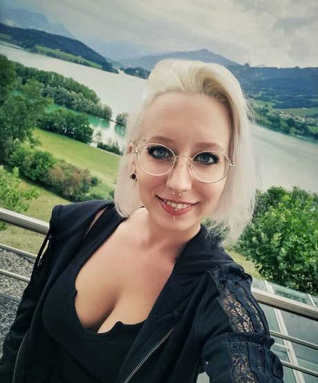 Methvespertine nudes only fans