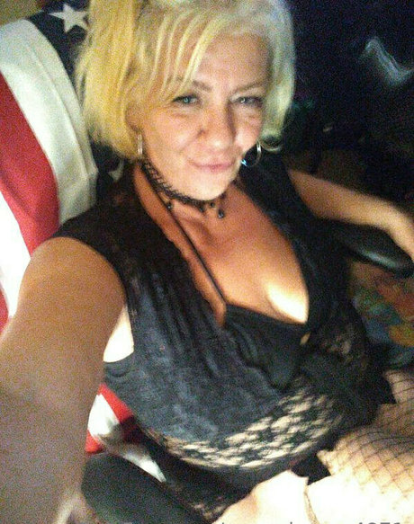 queenkarma4871 naked onlyfans leak