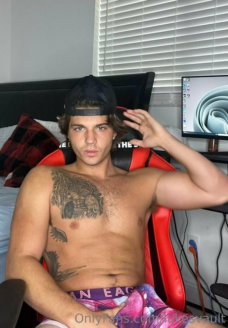 lukesvault onlyfans star