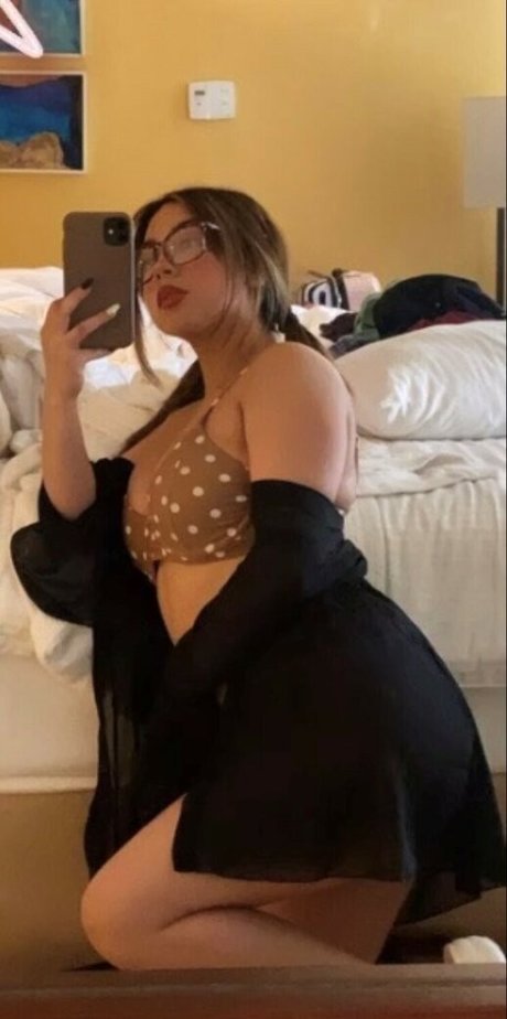 nattalieferreyra onlyfans model