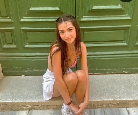 Lyzzahh joi onlyfans