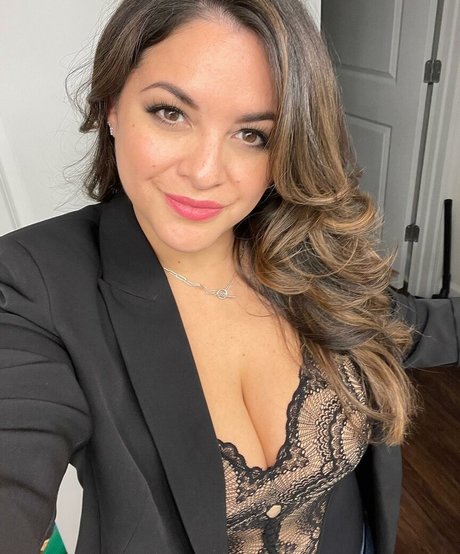 Bella Paz only fans leak