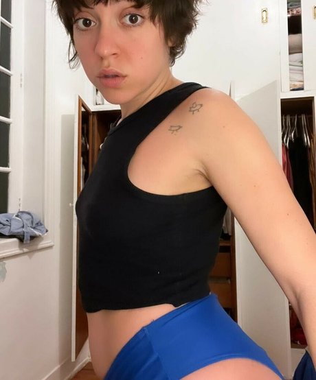 Valentina Bandeira onlyfans naked